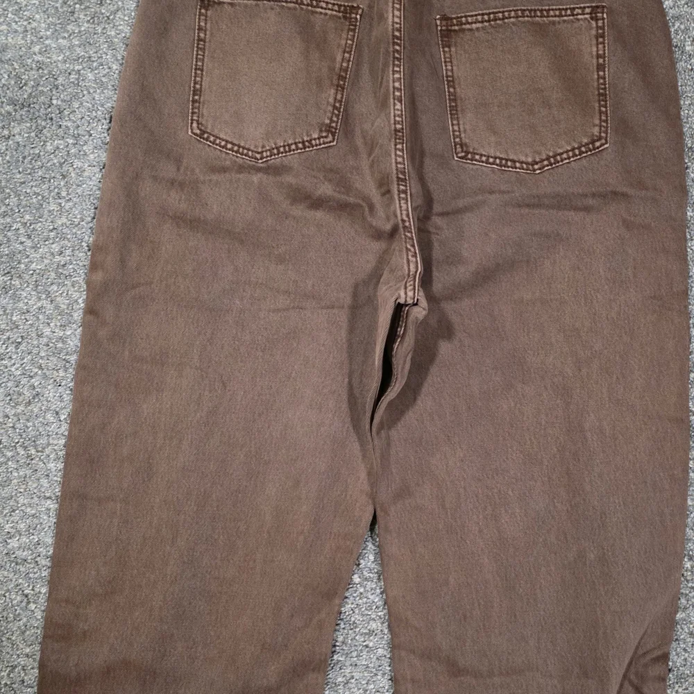 Fashion Nova Chocolate Straight Leg Jeans - Picture 4 of 5